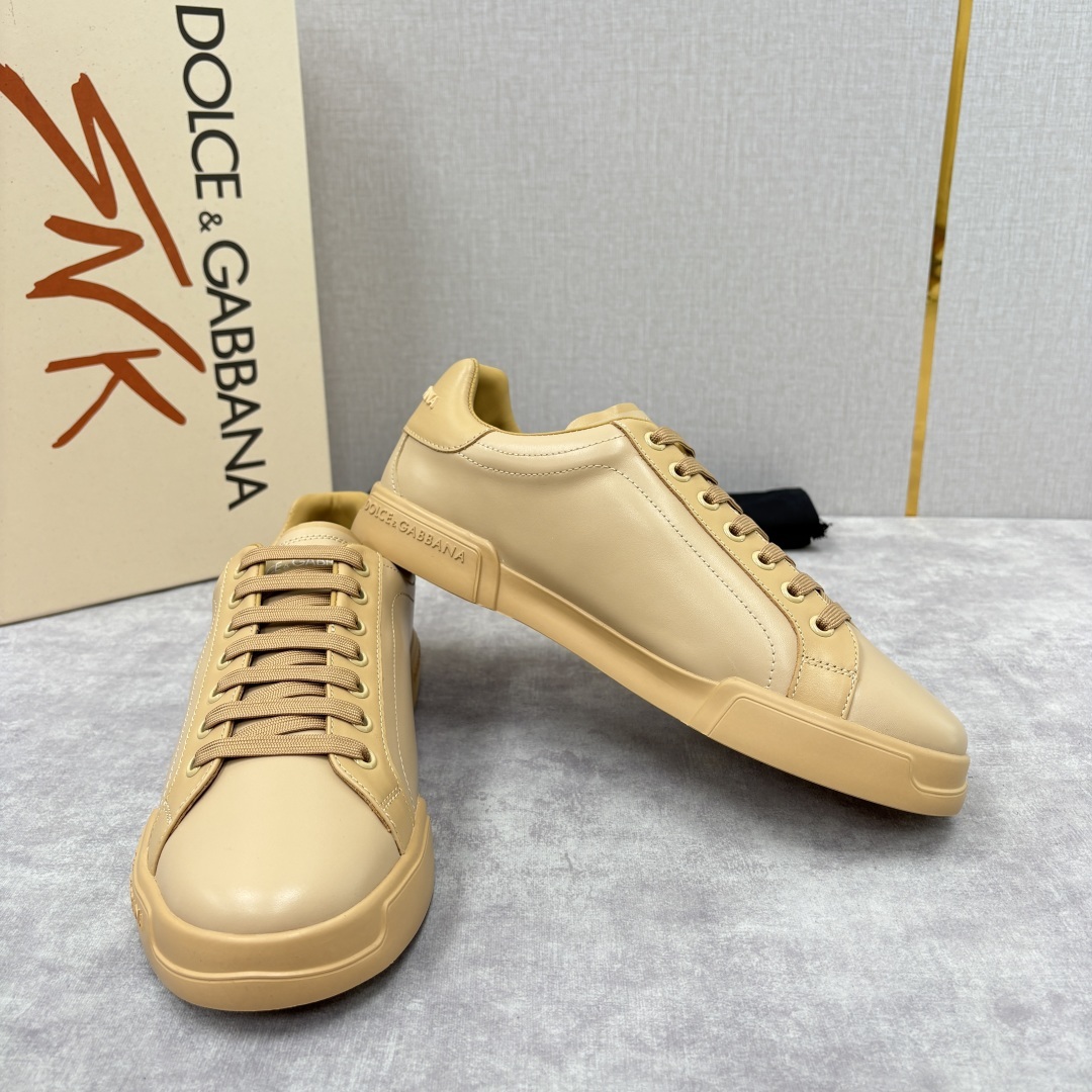 💋💍D &G 杜嘉-班纳(Dolce & Gabban*) Portofino 运动鞋板鞋系列设计 采用