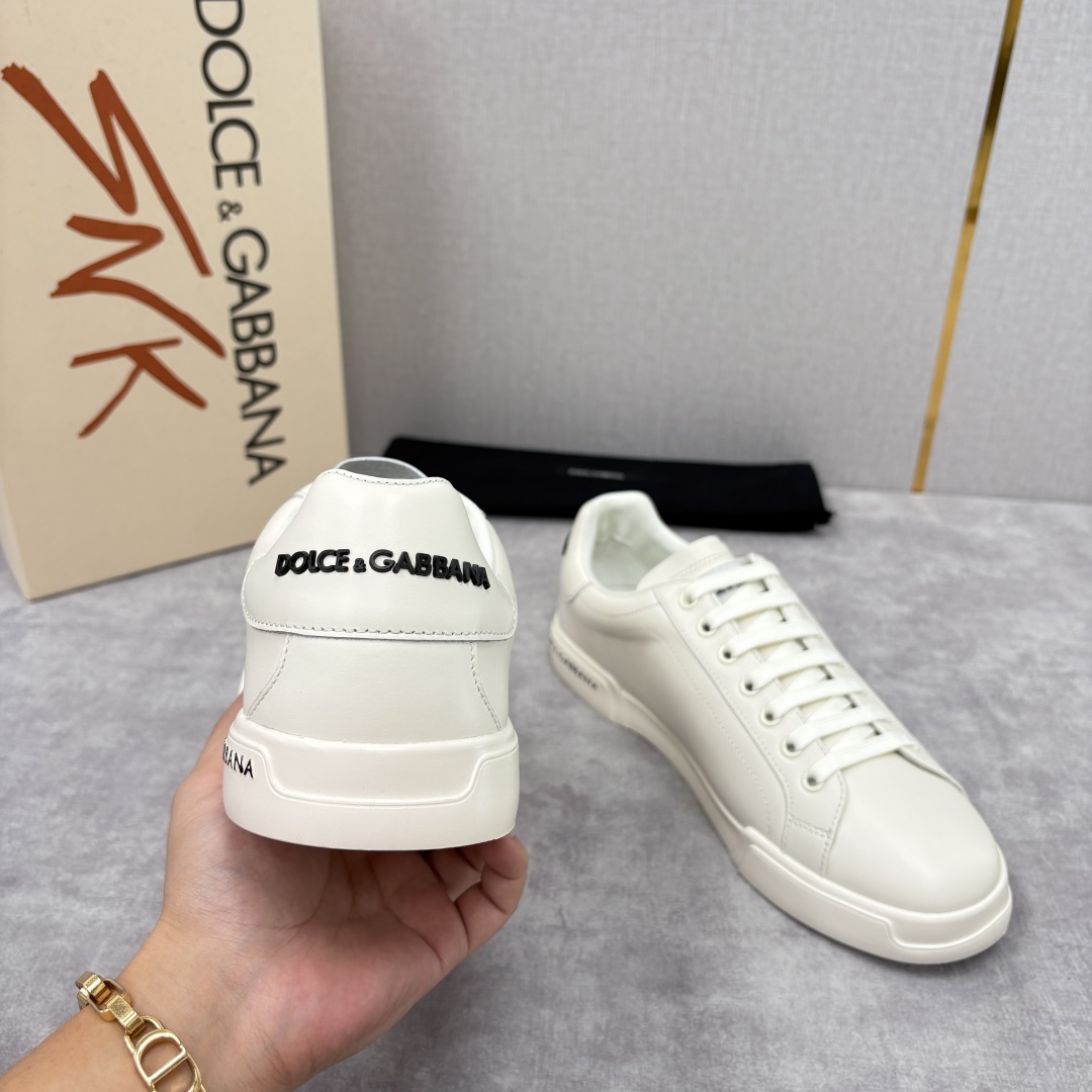 💋💍D &G 杜嘉-班纳(Dolce & Gabban*) Portofino 运动鞋板鞋系列设计 采用