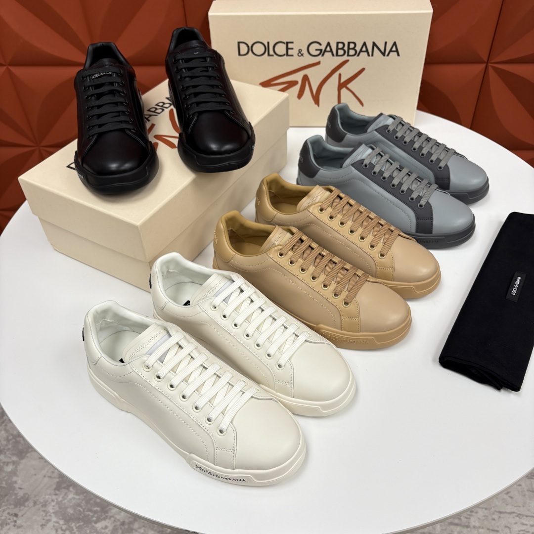 💋💍D &G 杜嘉-班纳(Dolce & Gabban*) Portofino 运动鞋板鞋系列设计 采用