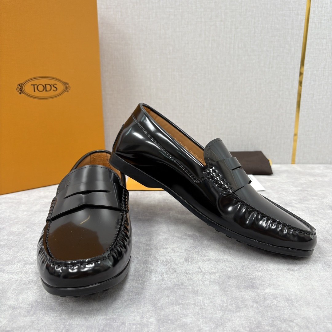 💋💍TOD*S 托德-斯 新品豆豆底乐福鞋系列 意式匠心与舒适美学的融合 TOD*S 作为意大利奢华皮具