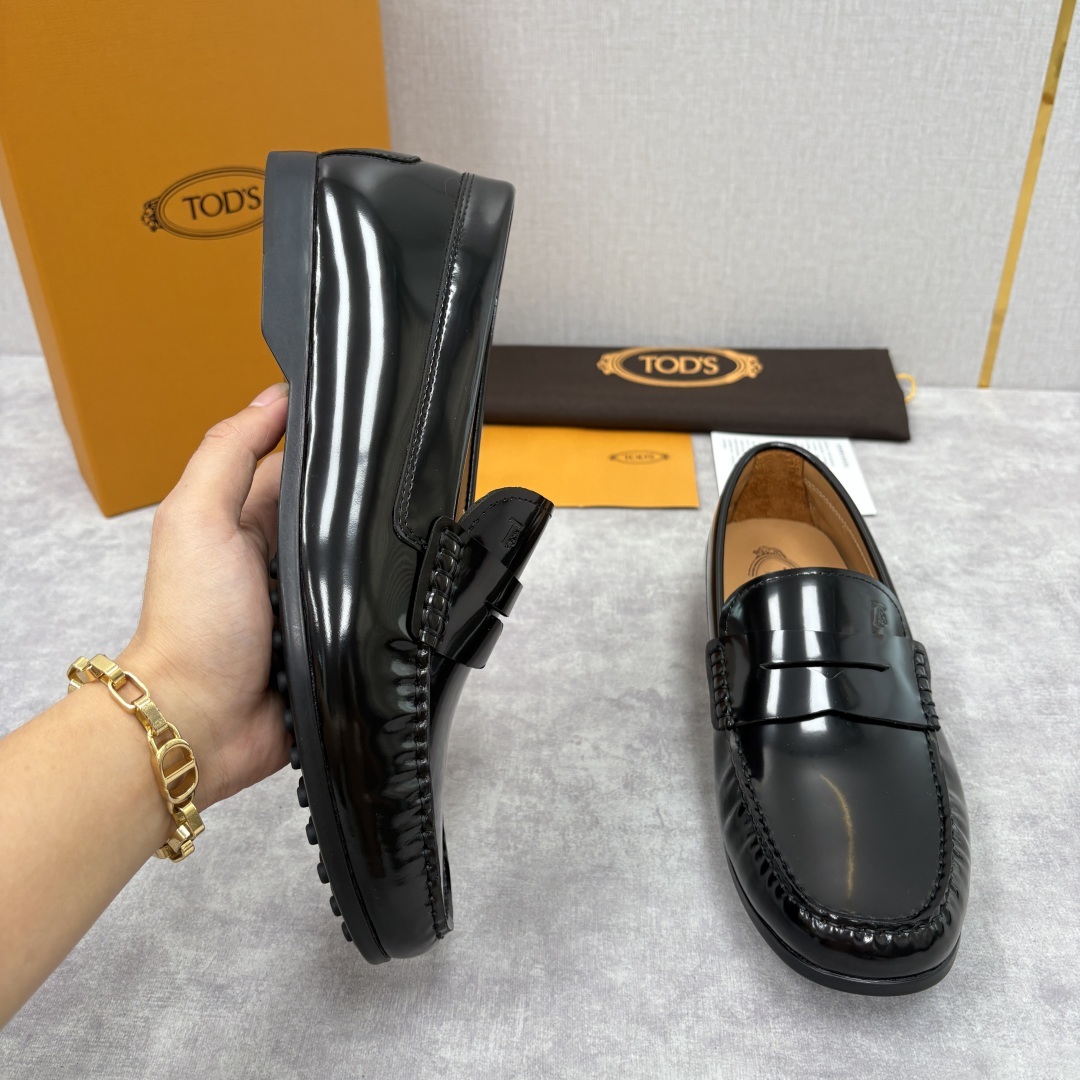 💋💍TOD*S 托德-斯 新品豆豆底乐福鞋系列 意式匠心与舒适美学的融合 TOD*S 作为意大利奢华皮具