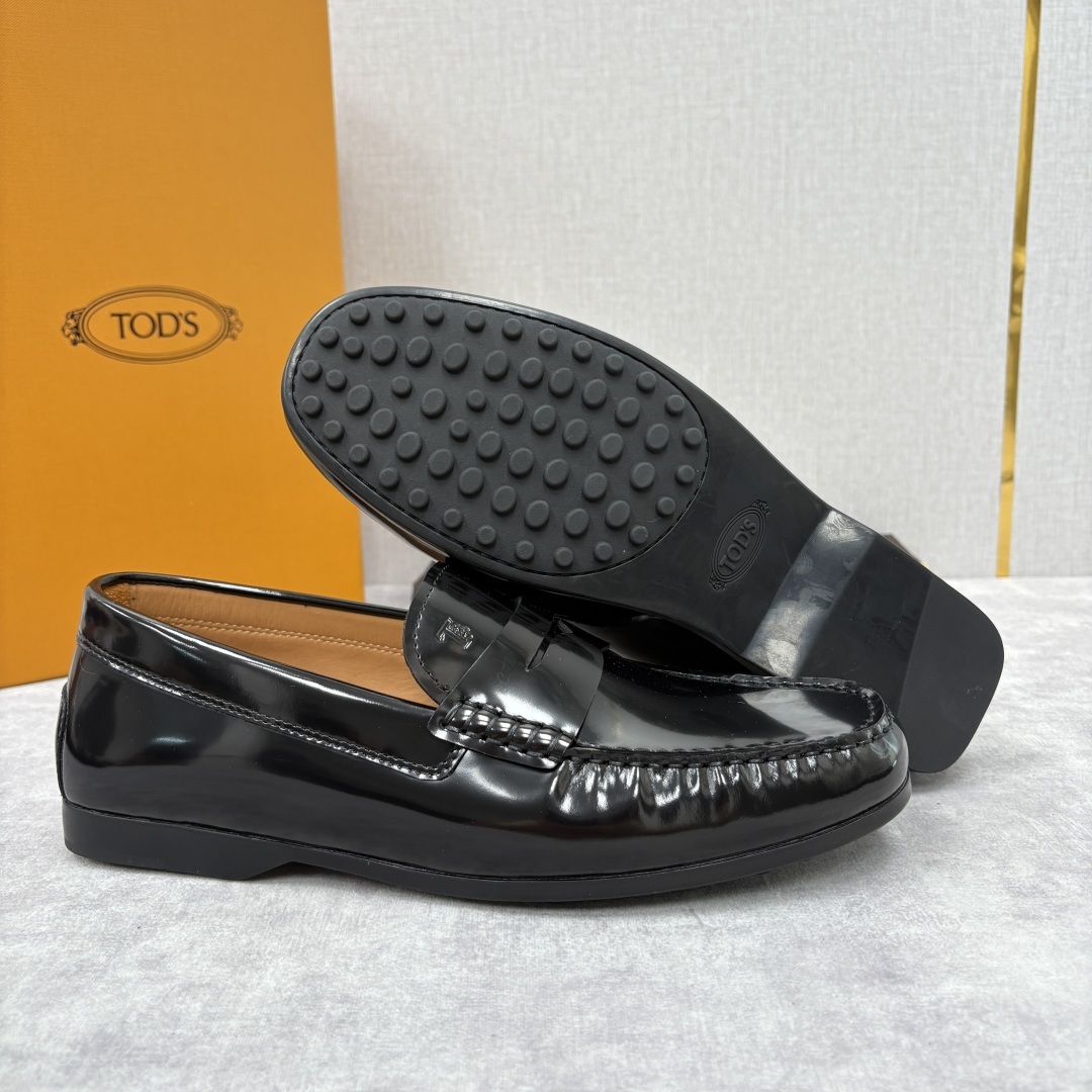 💋💍TOD*S 托德-斯 新品豆豆底乐福鞋系列 意式匠心与舒适美学的融合 TOD*S 作为意大利奢华皮具
