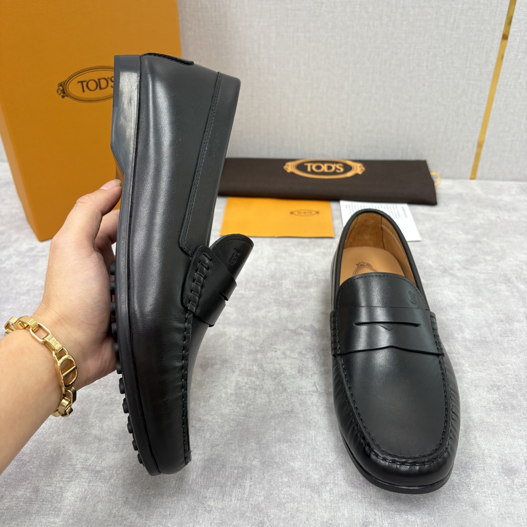 💋💍TOD*S 托德-斯 新品豆豆底乐福鞋系列 意式匠心与舒适美学的融合 TOD*S 作为意大利奢华皮具