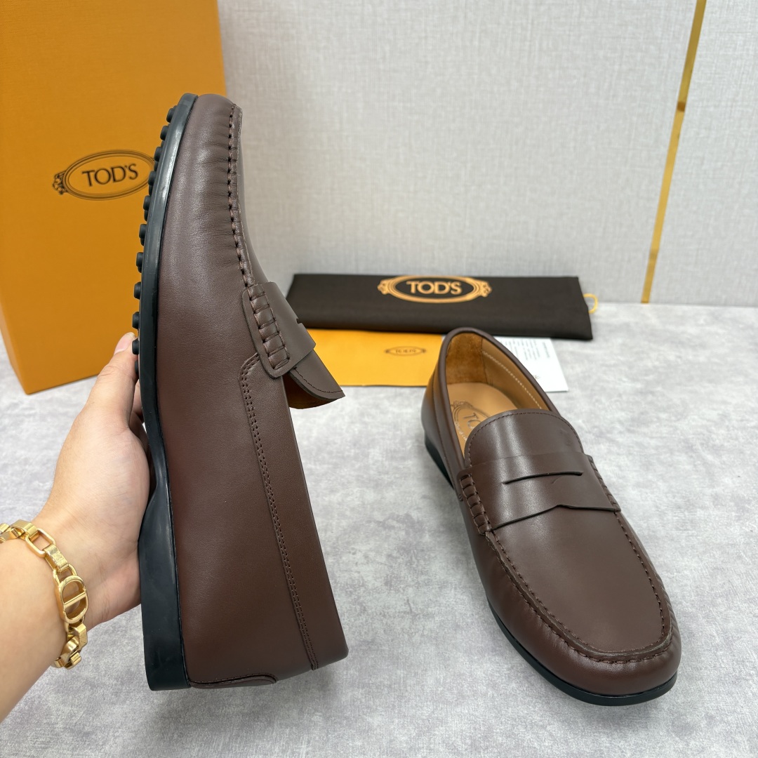 💋💍TOD*S 托德-斯 新品豆豆底乐福鞋系列 意式匠心与舒适美学的融合 TOD*S 作为意大利奢华皮具