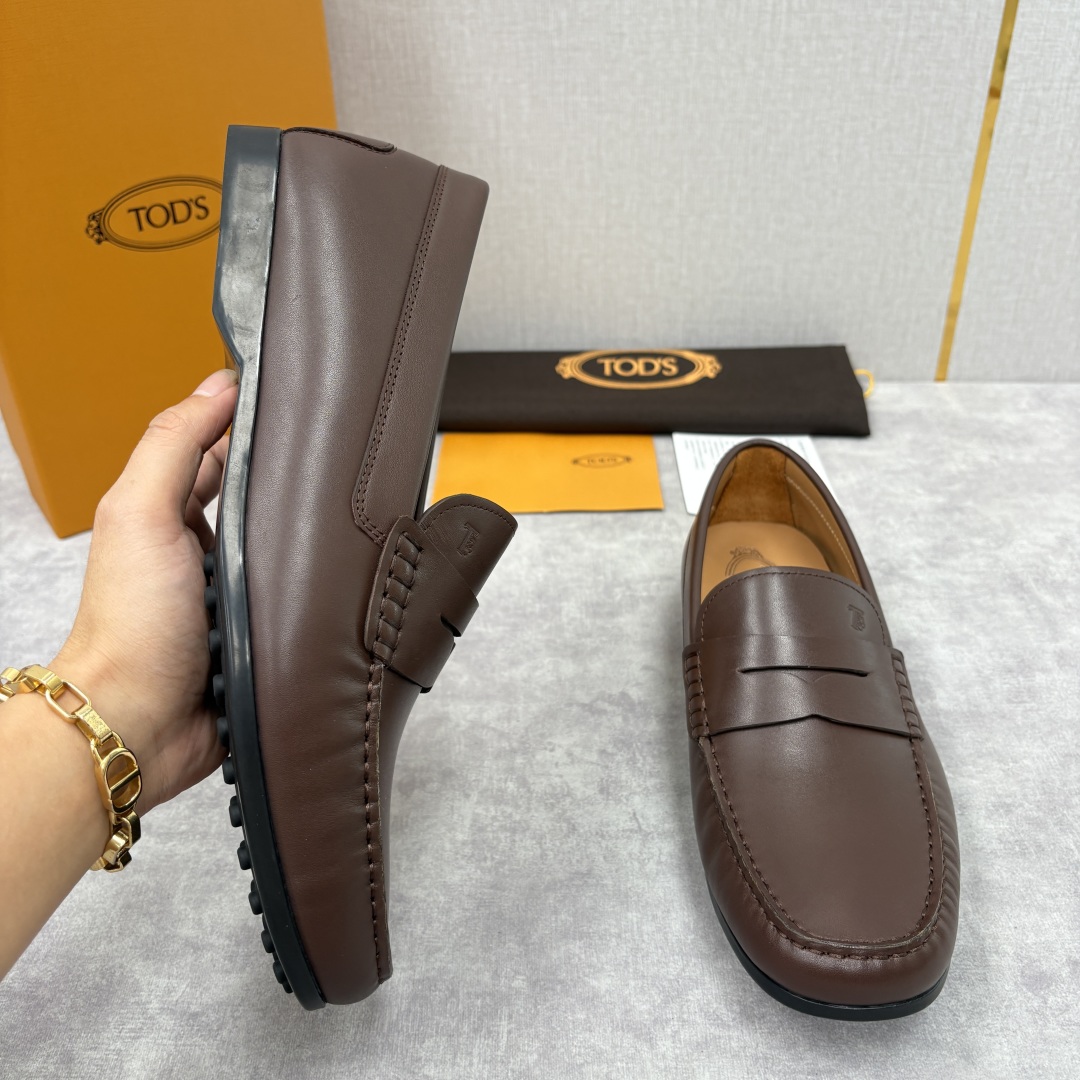 💋💍TOD*S 托德-斯 新品豆豆底乐福鞋系列 意式匠心与舒适美学的融合 TOD*S 作为意大利奢华皮具