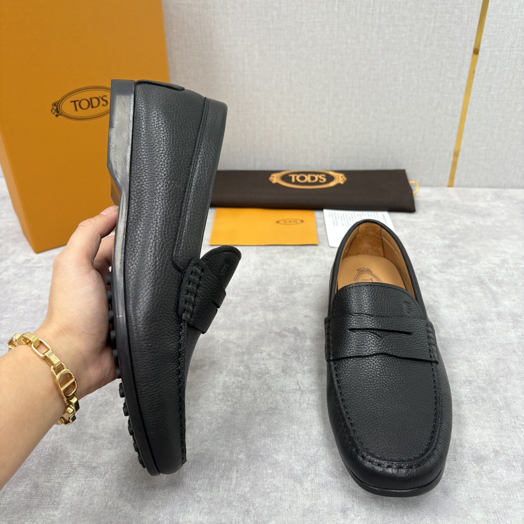 💋💍TOD*S 托德-斯 新品豆豆底乐福鞋系列 意式匠心与舒适美学的融合 TOD*S 作为意大利奢华皮具