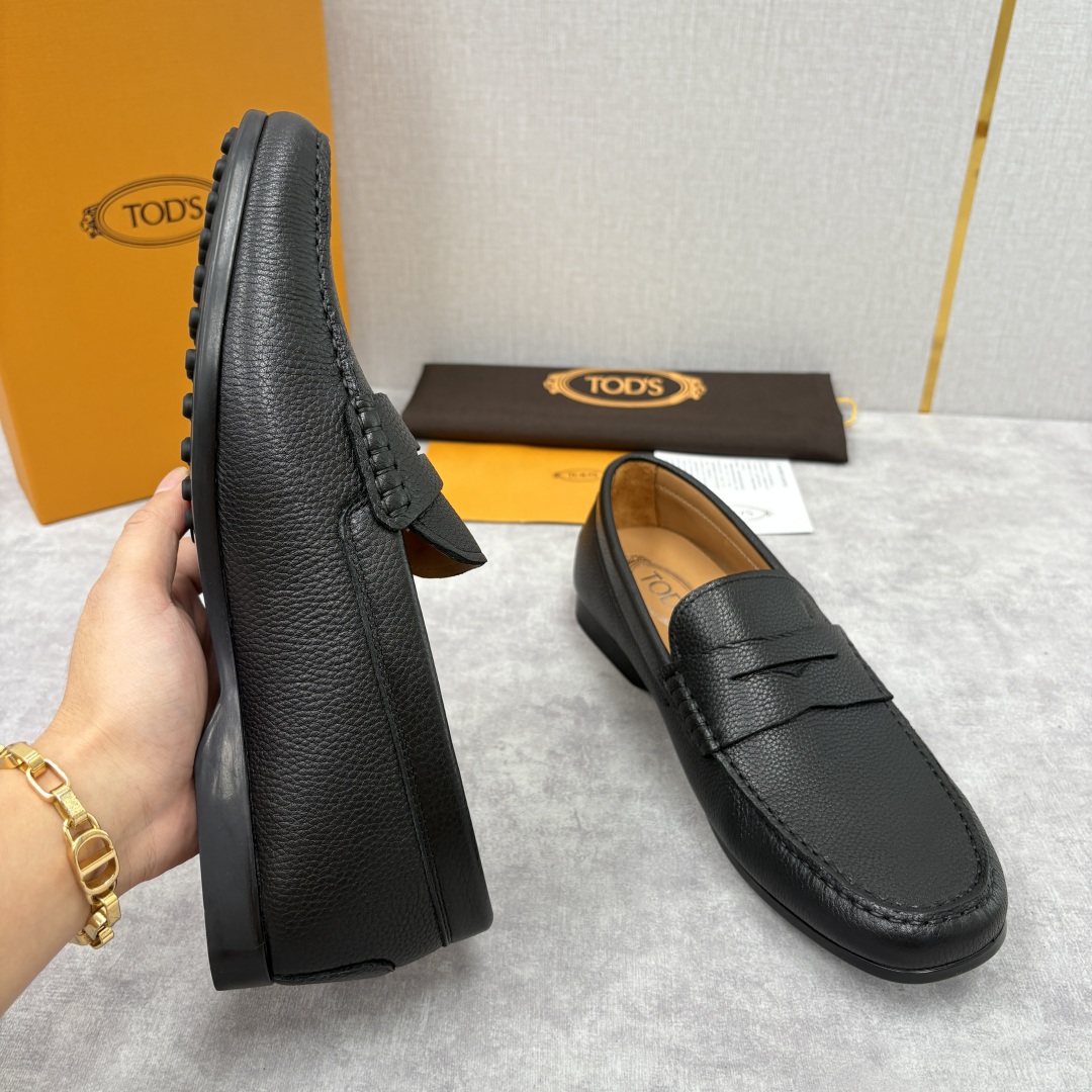 💋💍TOD*S 托德-斯 新品豆豆底乐福鞋系列 意式匠心与舒适美学的融合 TOD*S 作为意大利奢华皮具