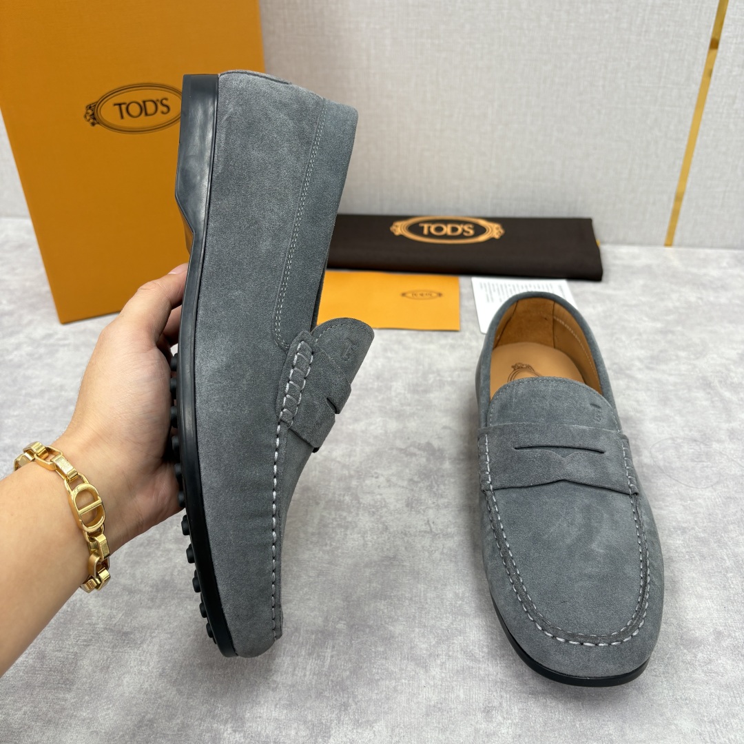 💋💍TOD*S 托德-斯 新品豆豆底乐福鞋系列 意式匠心与舒适美学的融合 TOD*S 作为意大利奢华皮具