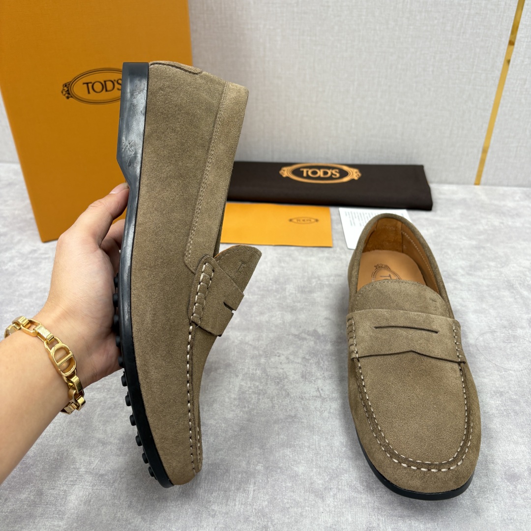 💋💍TOD*S 托德-斯 新品豆豆底乐福鞋系列 意式匠心与舒适美学的融合 TOD*S 作为意大利奢华皮具
