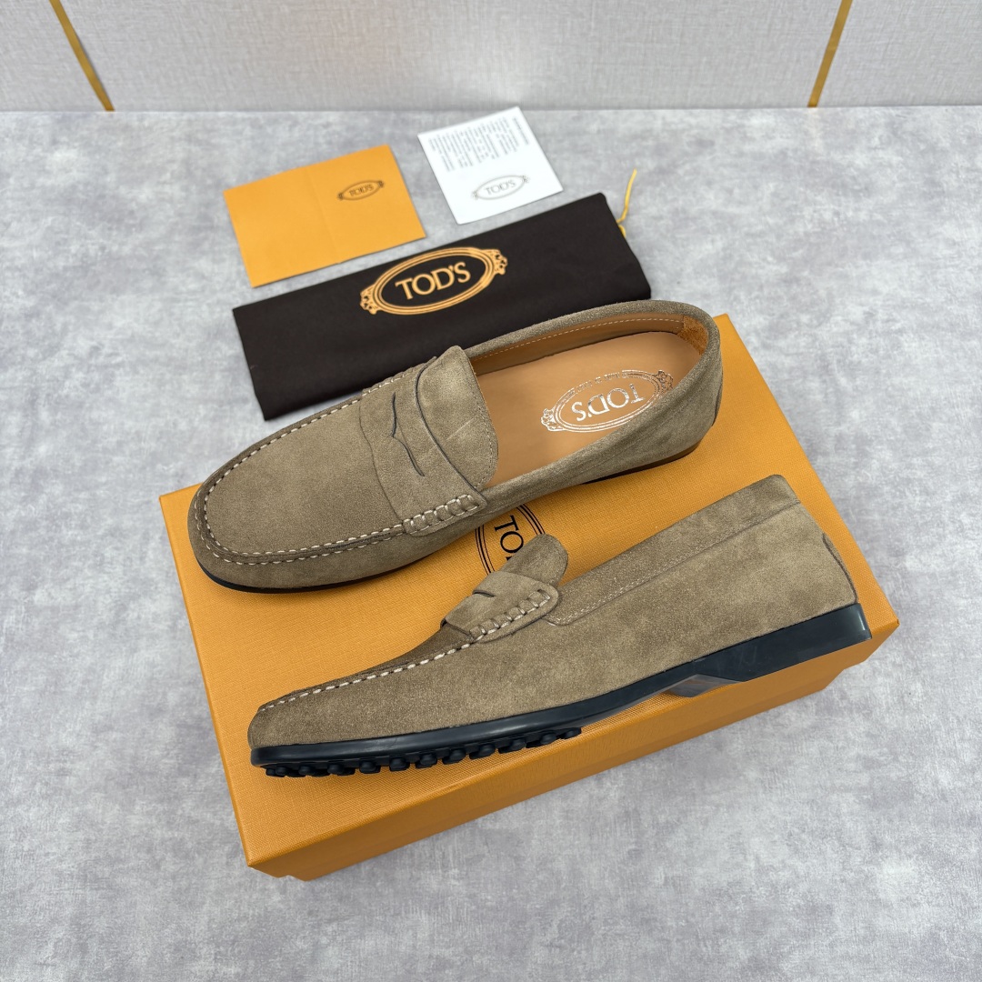 💋💍TOD*S 托德-斯 新品豆豆底乐福鞋系列 意式匠心与舒适美学的融合 TOD*S 作为意大利奢华皮具