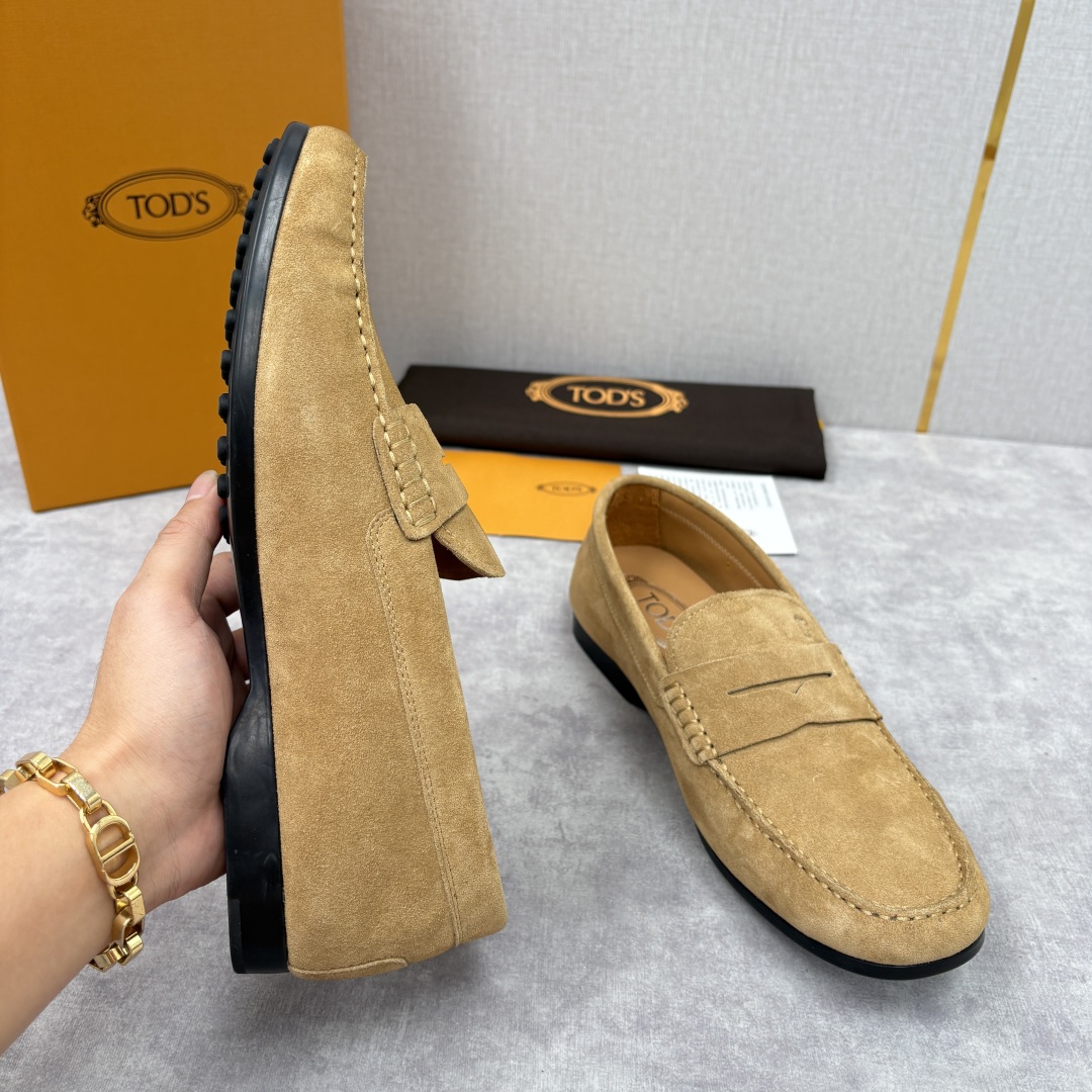💋💍TOD*S 托德-斯 新品豆豆底乐福鞋系列 意式匠心与舒适美学的融合 TOD*S 作为意大利奢华皮具