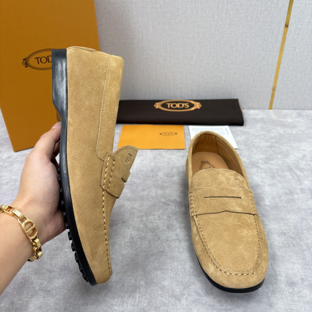 💋💍TOD*S 托德-斯 新品豆豆底乐福鞋系列 意式匠心与舒适美学的融合 TOD*S 作为意大利奢华皮具