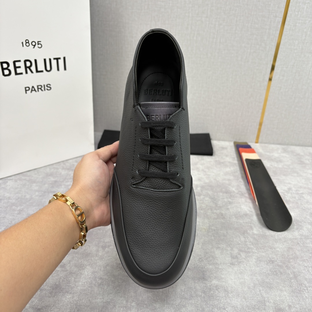 💋💍Berlut* 布鲁提 独家新品 推出Echappée 系列漫步鞋履 官方 10,400 全新的的非