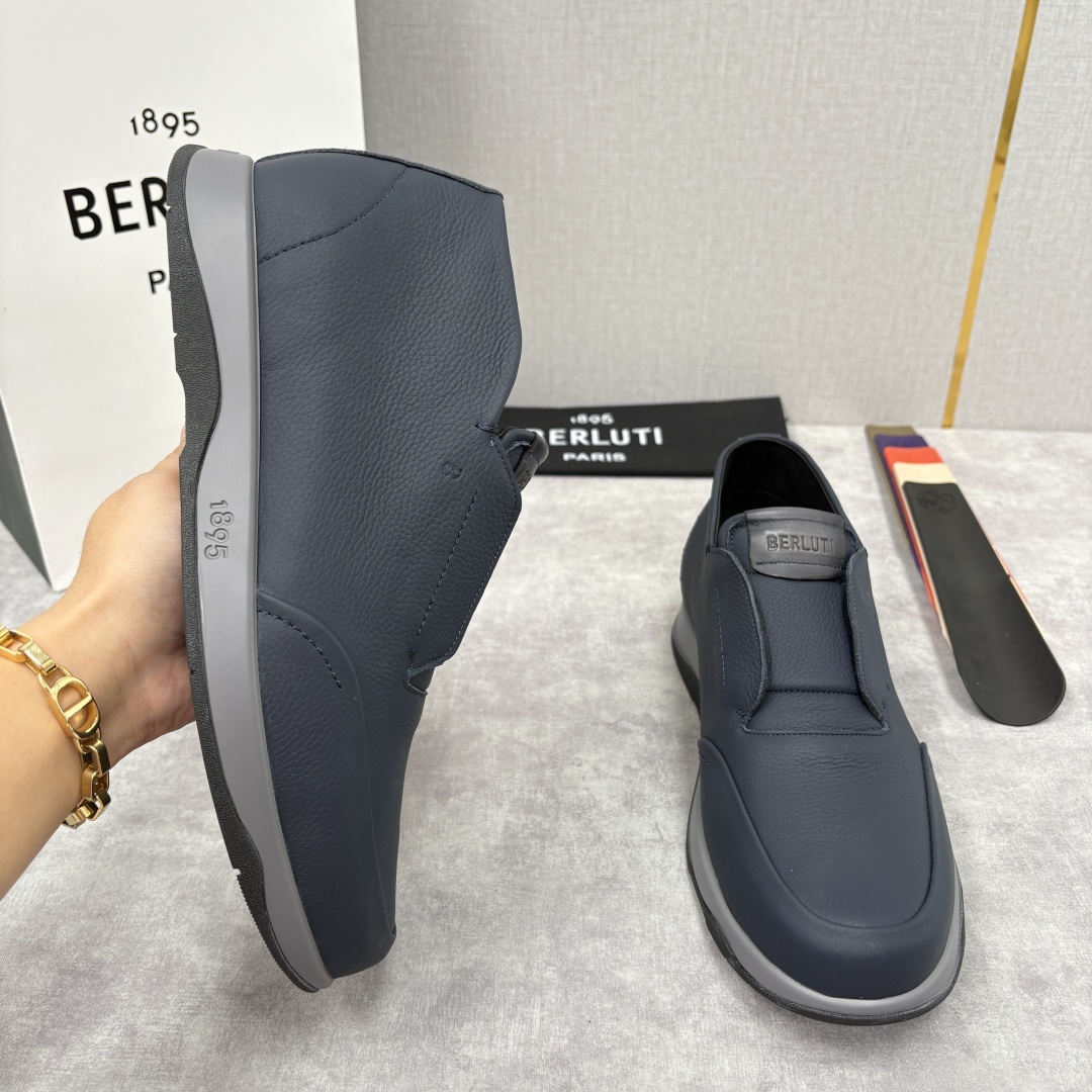 💋💍Berlut* 布鲁提 独家新品 推出Echappée 系列漫步鞋履 官方 10,400 全新的的非