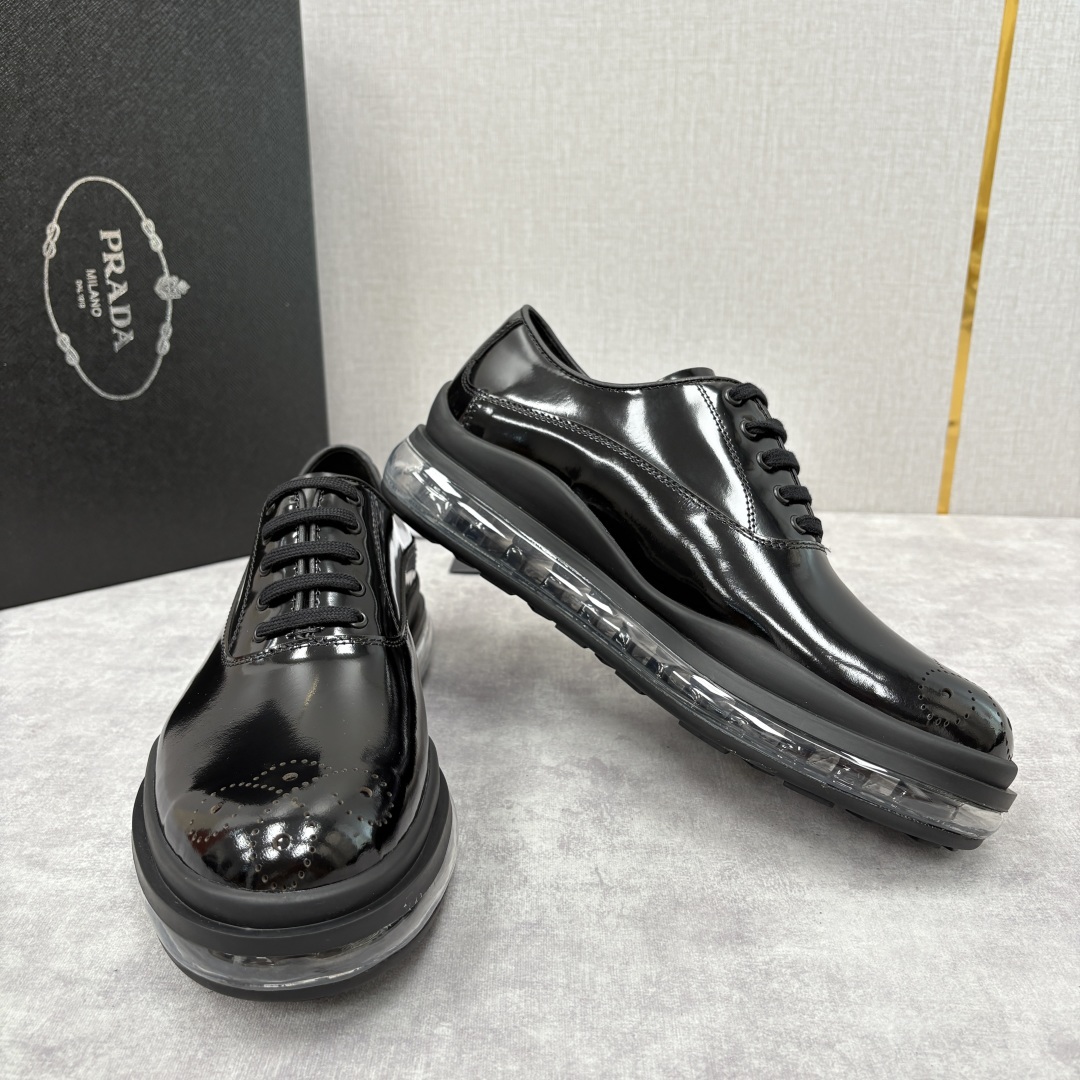 💋💍P家新品 PRAD*/普拉-达 新款休闲正装气垫皮革运动鞋 这款气垫运动板鞋采用进口开边珠/柔软腊面