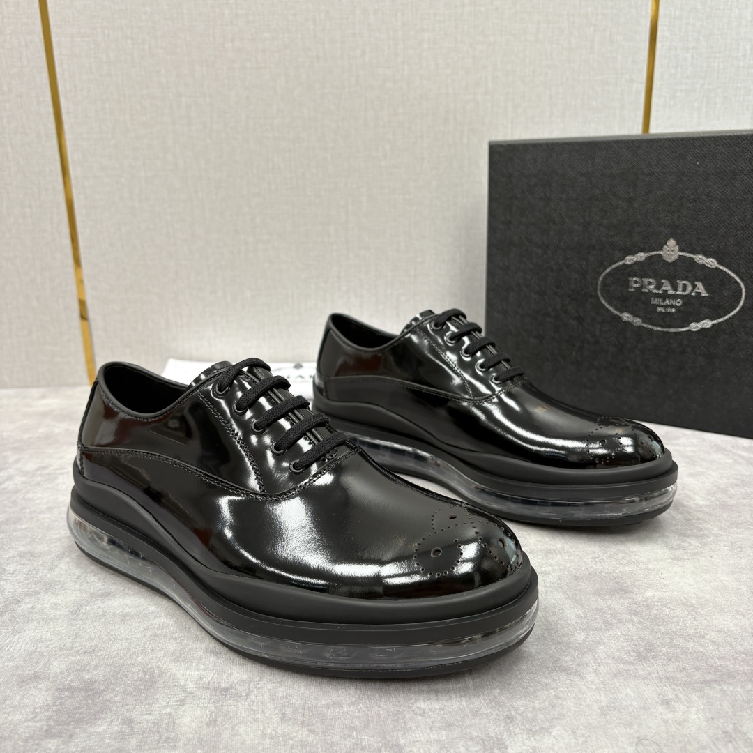 💋💍P家新品 PRAD*/普拉-达 新款休闲正装气垫皮革运动鞋 这款气垫运动板鞋采用进口开边珠/柔软腊面