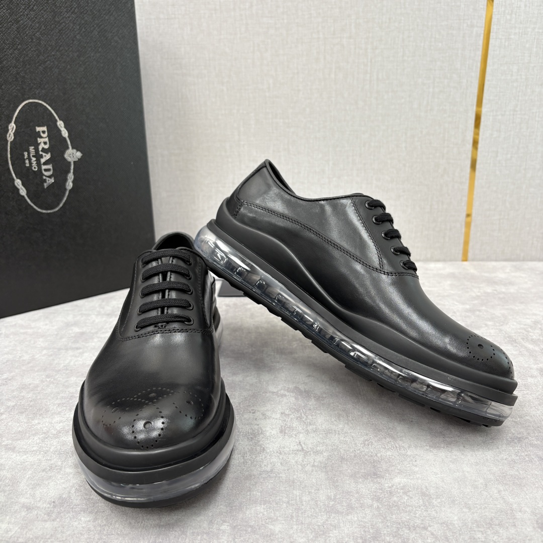 💋💍P家新品 PRAD*/普拉-达 新款休闲正装气垫皮革运动鞋 这款气垫运动板鞋采用进口开边珠/柔软腊面
