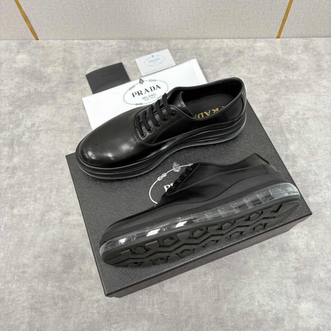 💋💍P家新品 PRAD*/普拉-达 新款休闲正装气垫皮革运动鞋 这款气垫运动板鞋采用进口开边珠/柔软腊面
