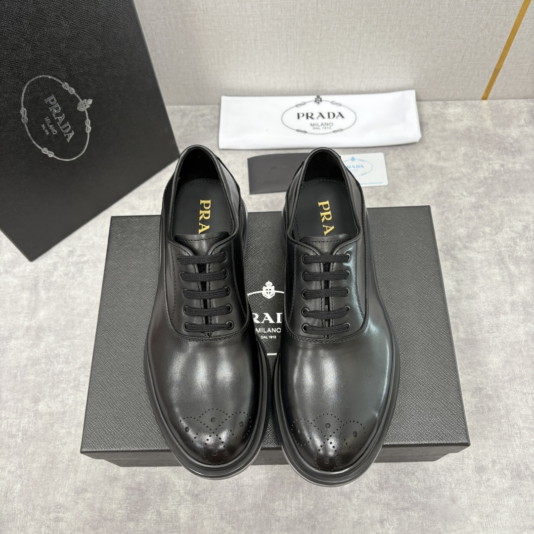 💋💍P家新品 PRAD*/普拉-达 新款休闲正装气垫皮革运动鞋 这款气垫运动板鞋采用进口开边珠/柔软腊面