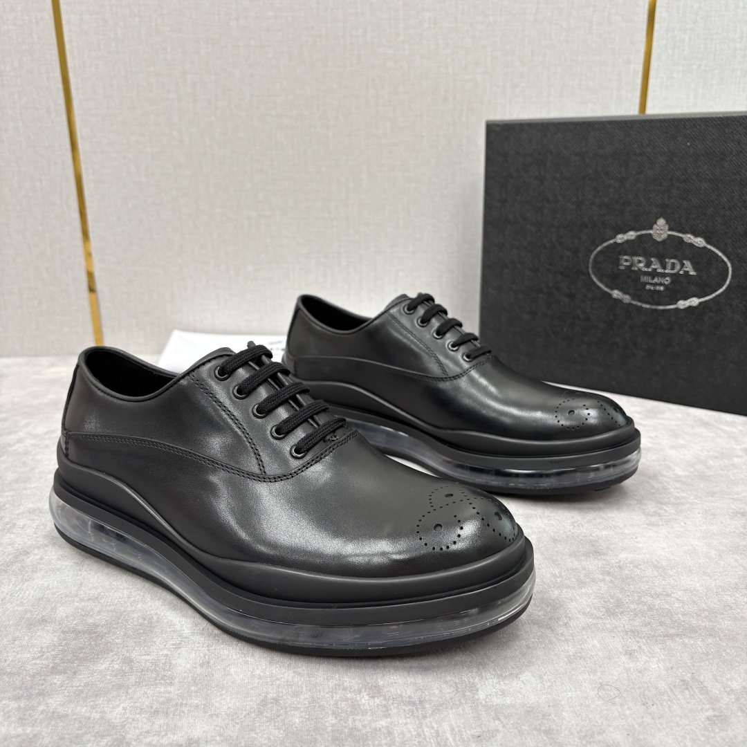 💋💍P家新品 PRAD*/普拉-达 新款休闲正装气垫皮革运动鞋 这款气垫运动板鞋采用进口开边珠/柔软腊面