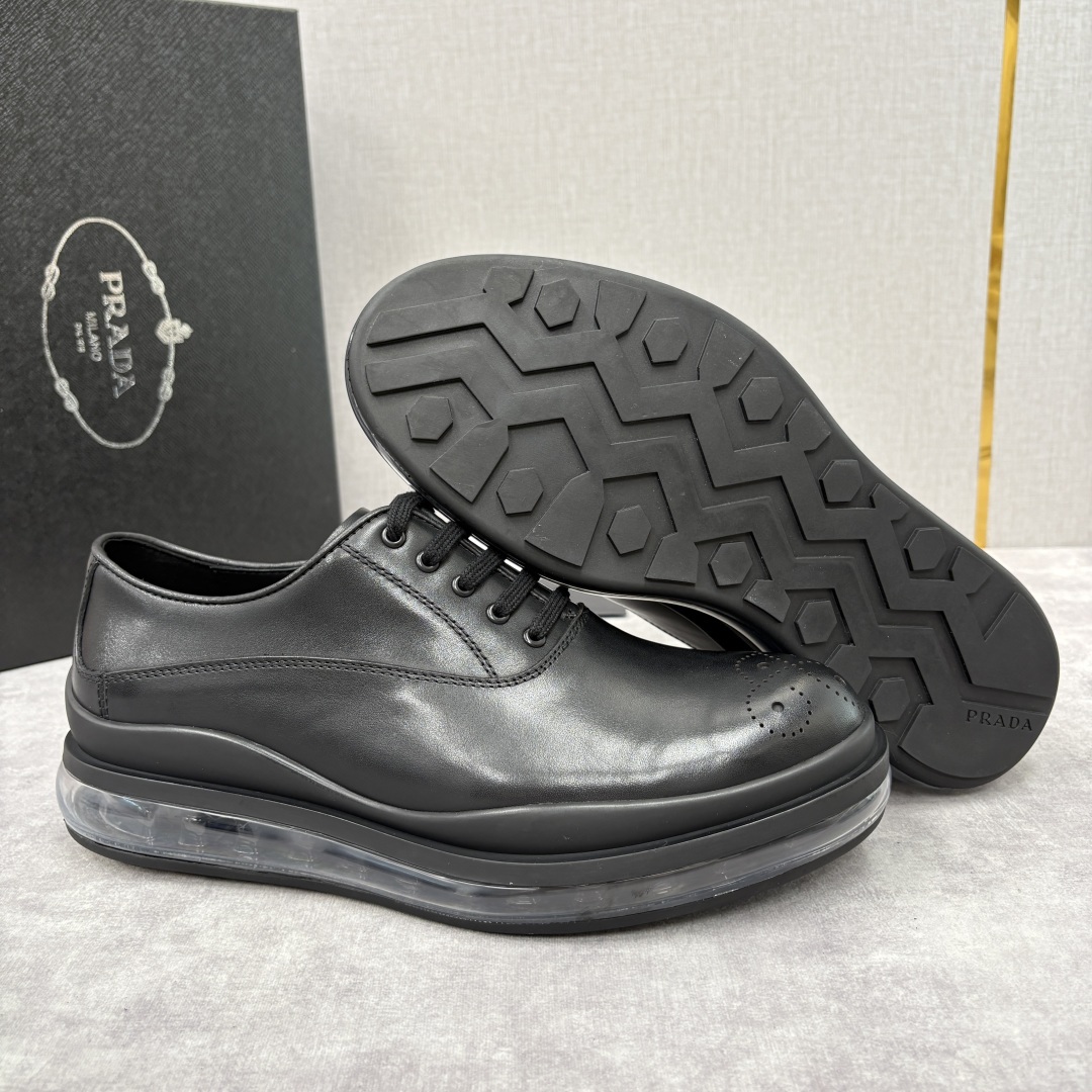 💋💍P家新品 PRAD*/普拉-达 新款休闲正装气垫皮革运动鞋 这款气垫运动板鞋采用进口开边珠/柔软腊面