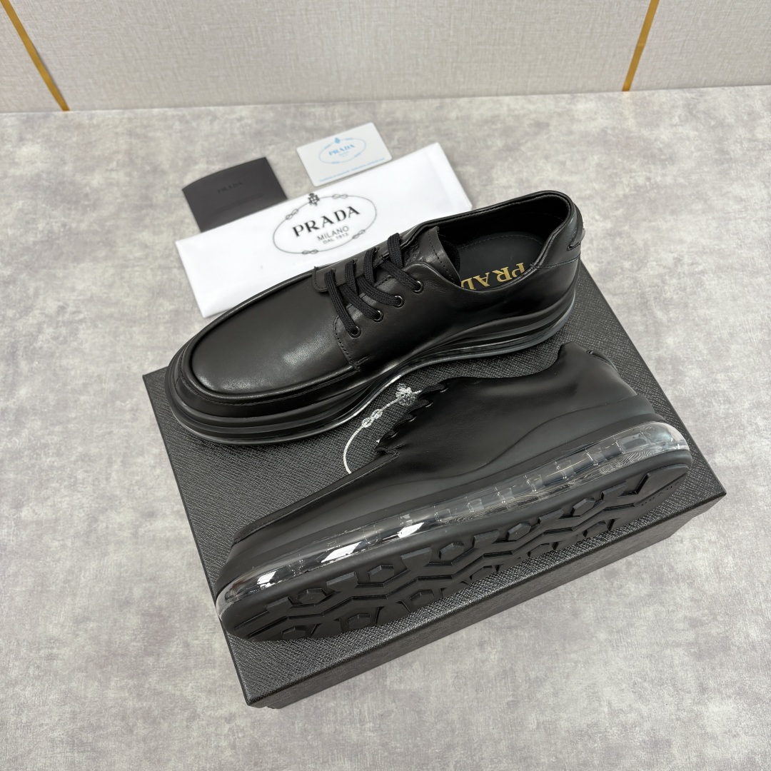 💋💍P家新品 PRAD*/普拉-达 新款休闲正装气垫皮革运动鞋 这款气垫运动板鞋采用进口开边珠/柔软腊面