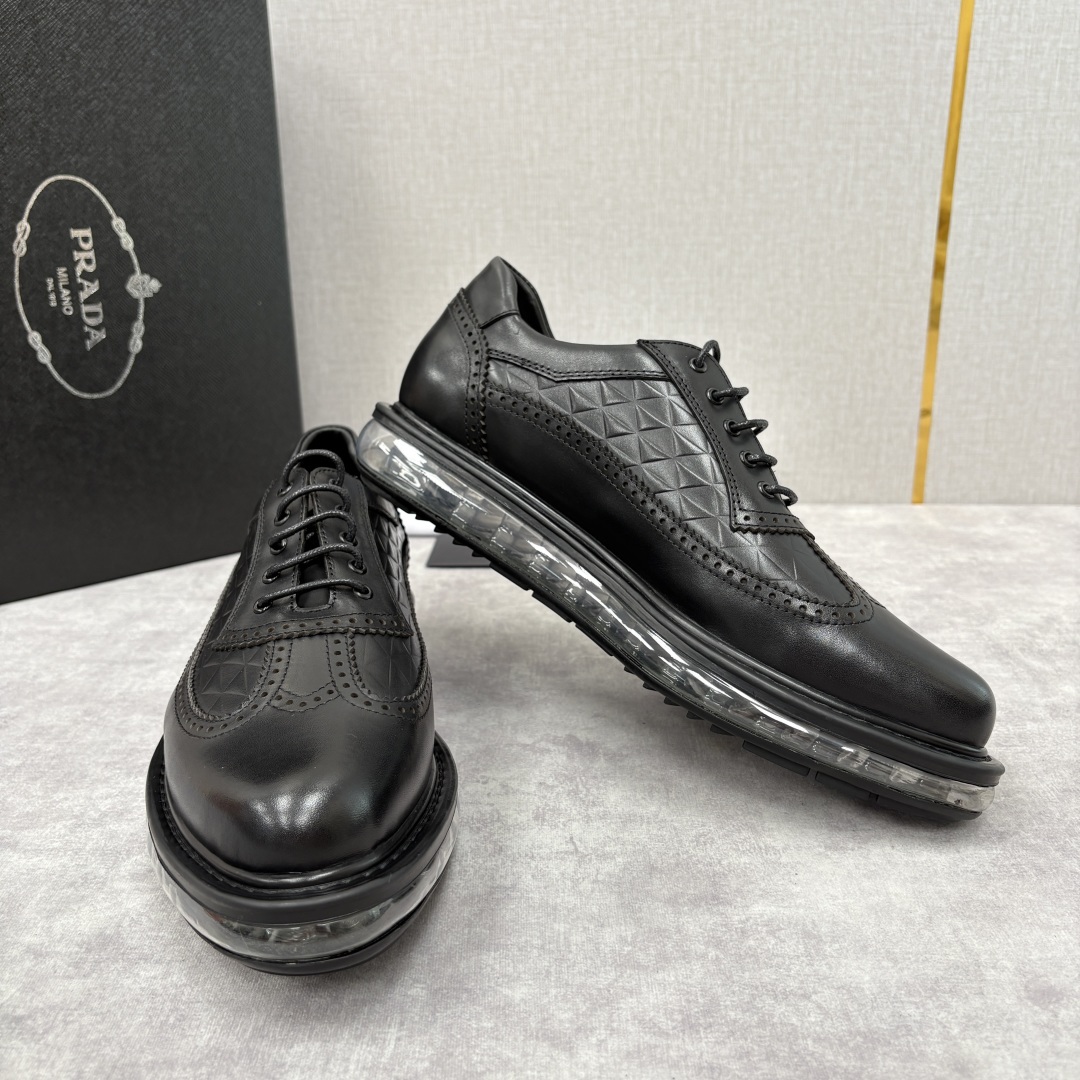 💋💍P家新品 PRAD*/普拉-达 新款休闲正装气垫皮革运动鞋 这款气垫运动板鞋采用进口开边珠/柔软腊面