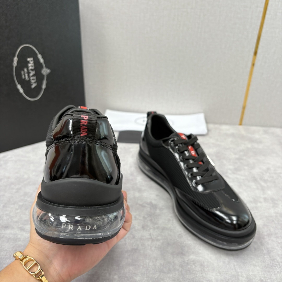 💋💍P家新品 PRAD*/普拉-达 新款休闲正装气垫皮革运动鞋 这款气垫运动板鞋采用进口开边珠/柔软腊面