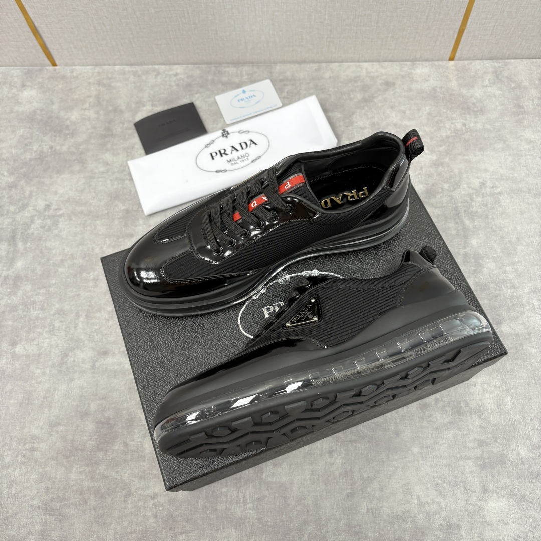 💋💍P家新品 PRAD*/普拉-达 新款休闲正装气垫皮革运动鞋 这款气垫运动板鞋采用进口开边珠/柔软腊面