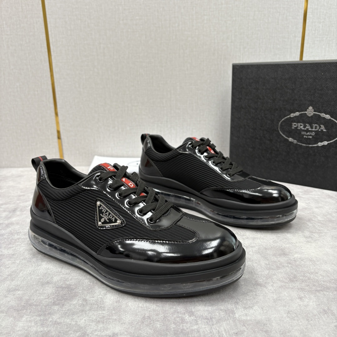 💋💍P家新品 PRAD*/普拉-达 新款休闲正装气垫皮革运动鞋 这款气垫运动板鞋采用进口开边珠/柔软腊面