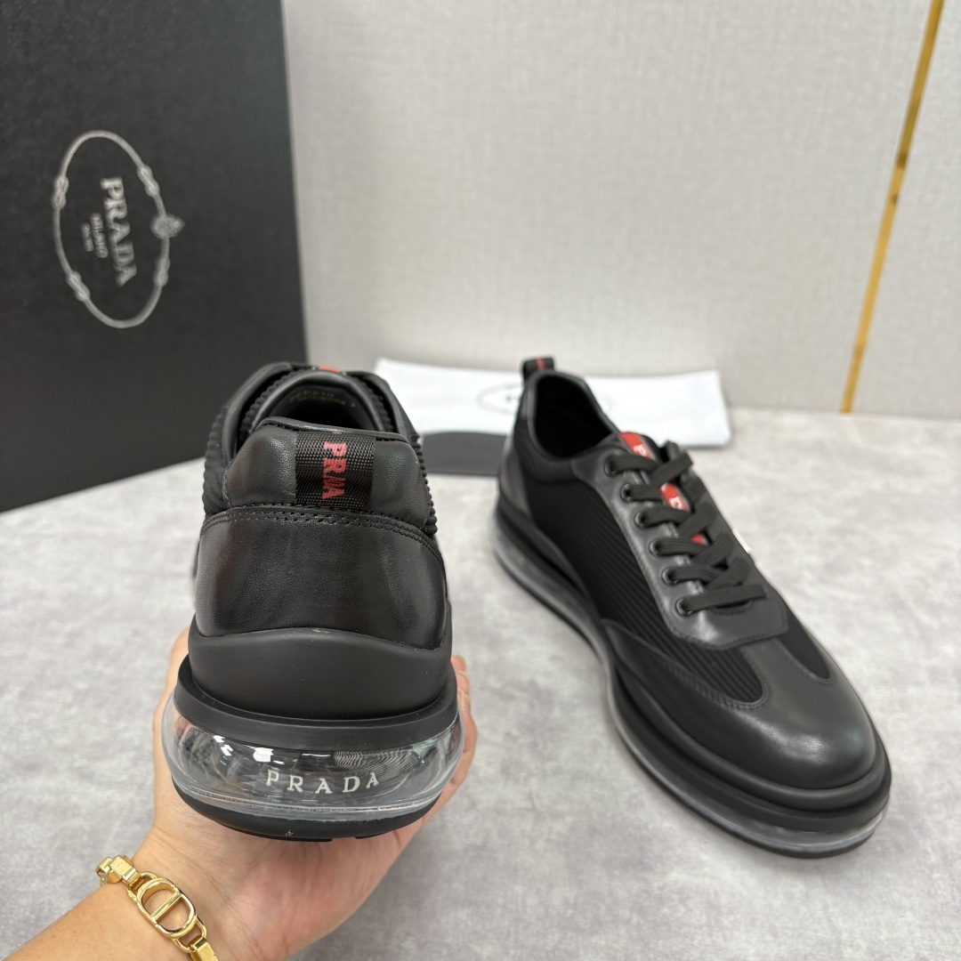 💋💍P家新品 PRAD*/普拉-达 新款休闲正装气垫皮革运动鞋 这款气垫运动板鞋采用进口开边珠/柔软腊面