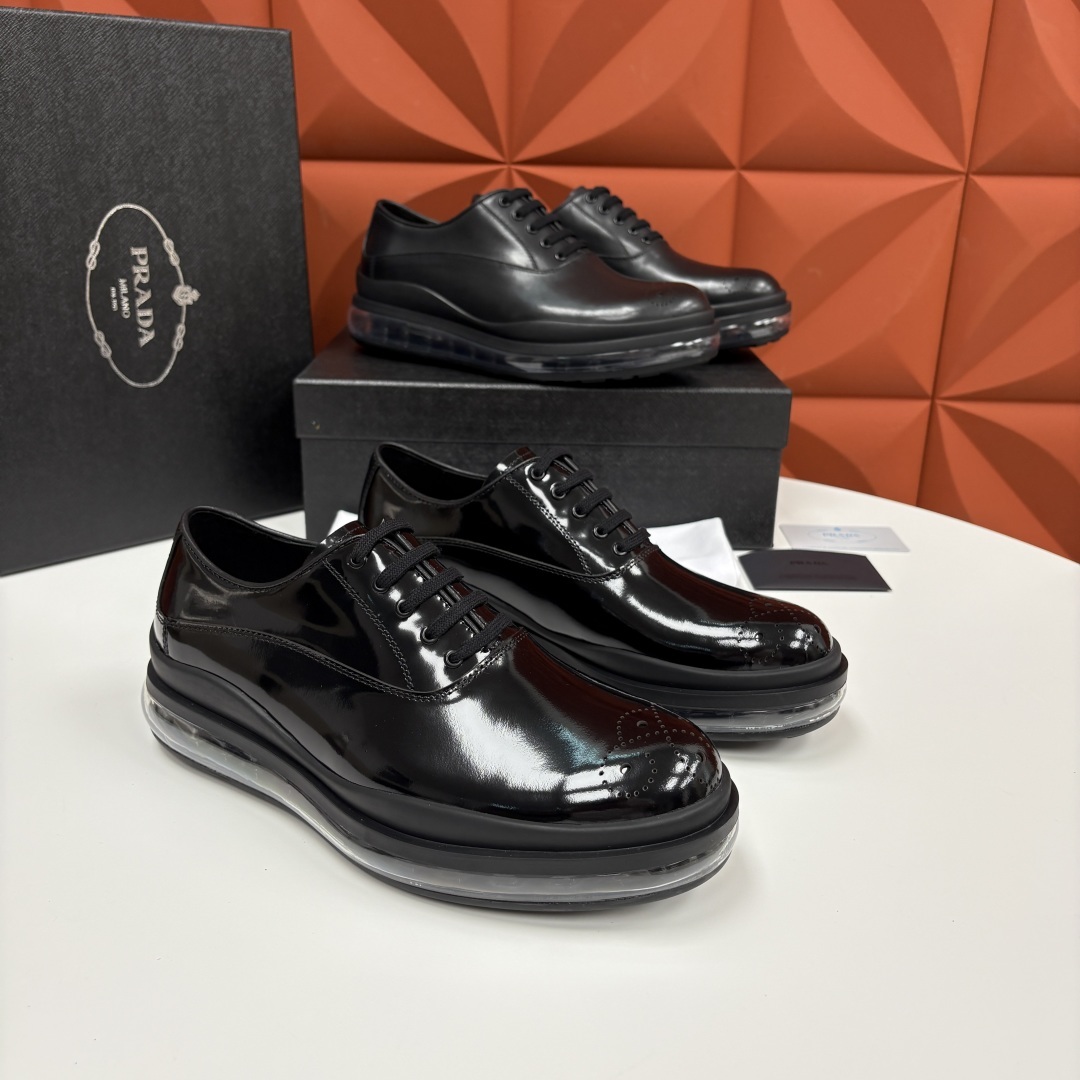 💋💍P家新品 PRAD*/普拉-达 新款休闲正装气垫皮革运动鞋 这款气垫运动板鞋采用进口开边珠/柔软腊面