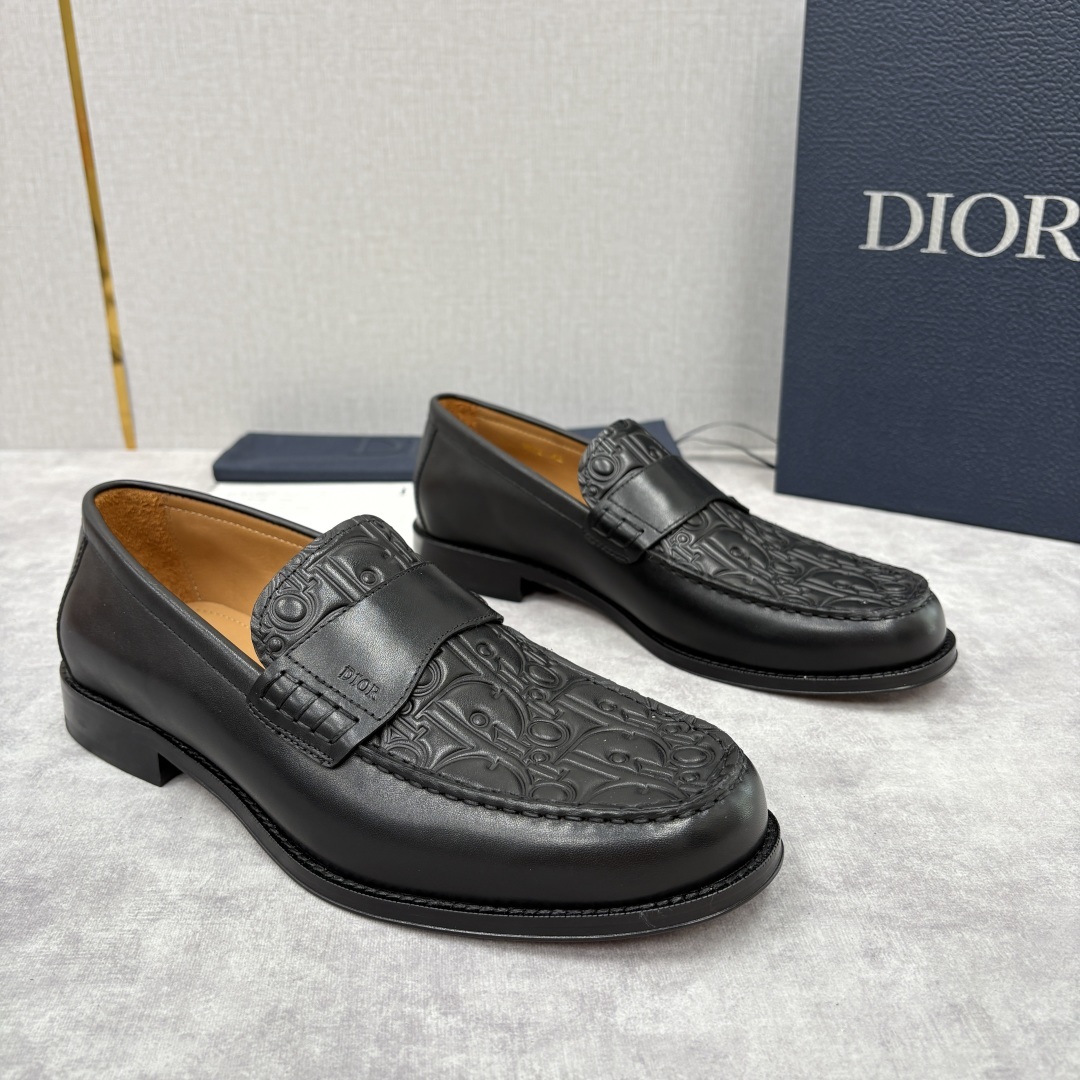 💋💍CD家新品 DIO* Granville 乐福鞋 一脚蹬皮鞋 官方 9,300 这款Dio* Gra