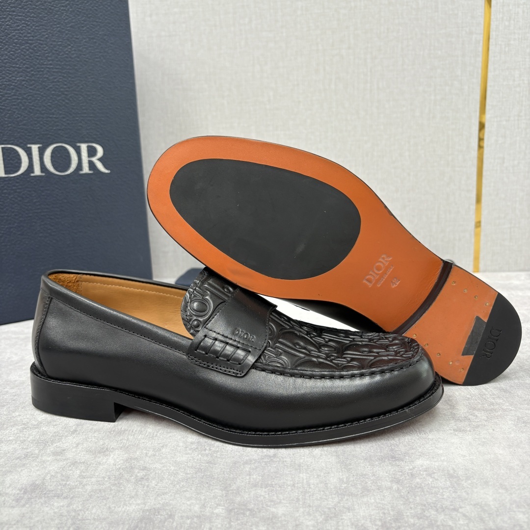 💋💍CD家新品 DIO* Granville 乐福鞋 一脚蹬皮鞋 官方 9,300 这款Dio* Gra
