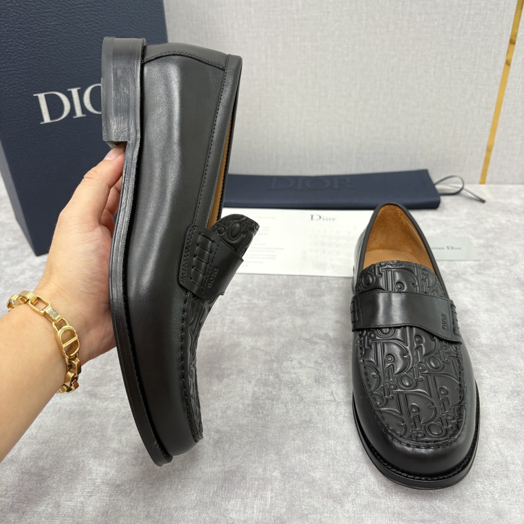 💋💍CD家新品 DIO* Granville 乐福鞋 一脚蹬皮鞋 官方 9,300 这款Dio* Gra