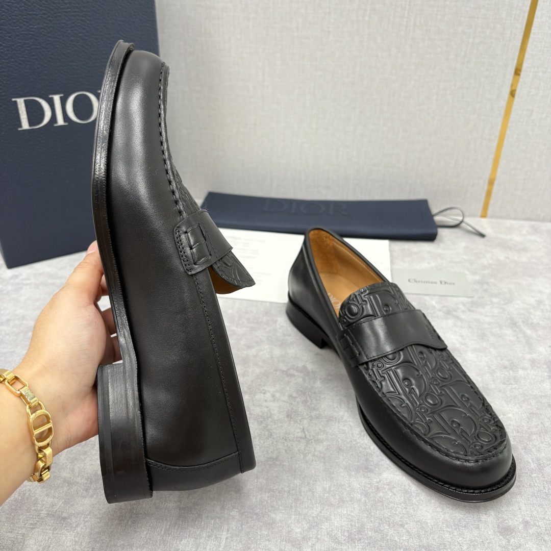 💋💍CD家新品 DIO* Granville 乐福鞋 一脚蹬皮鞋 官方 9,300 这款Dio* Gra