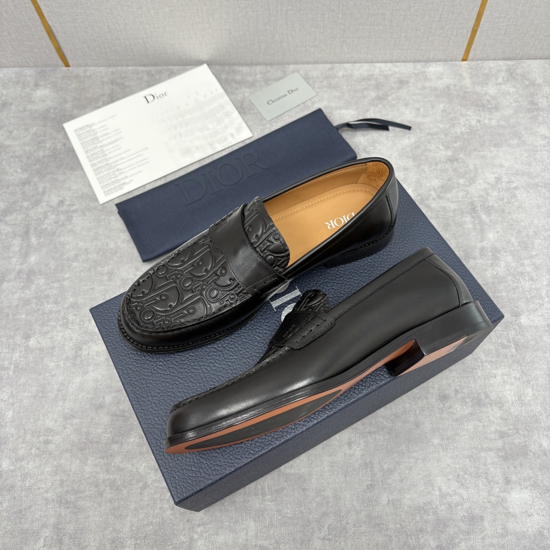 💋💍CD家新品 DIO* Granville 乐福鞋 一脚蹬皮鞋 官方 9,300 这款Dio* Gra