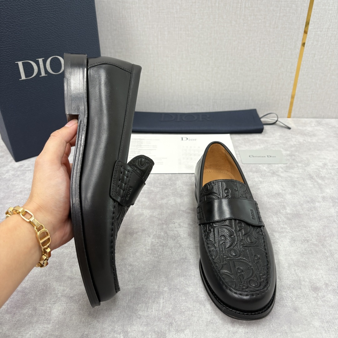 💋💍CD家新品 DIO* Granville 乐福鞋 一脚蹬皮鞋 官方 9,300 这款Dio* Gra