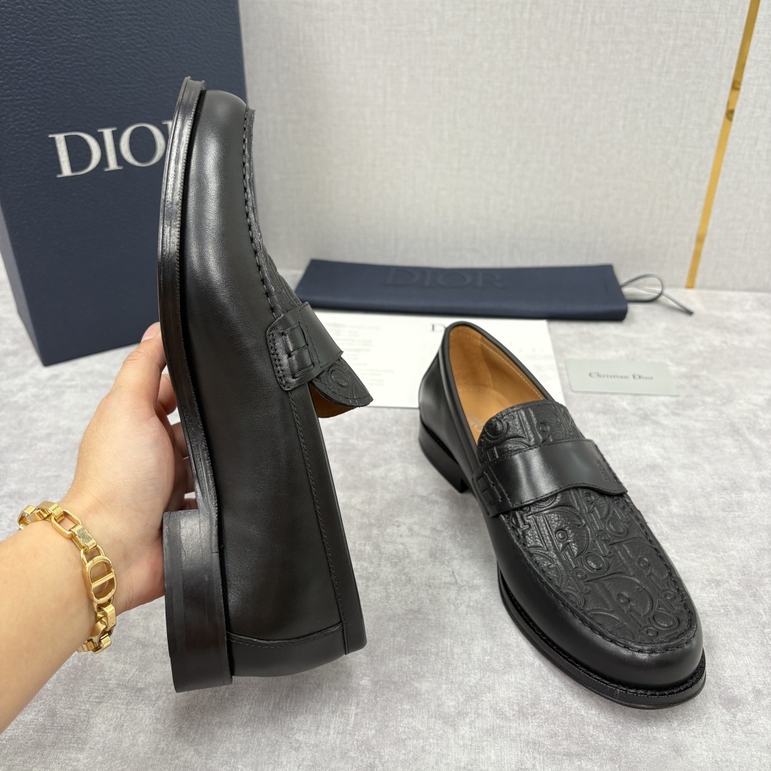 💋💍CD家新品 DIO* Granville 乐福鞋 一脚蹬皮鞋 官方 9,300 这款Dio* Gra