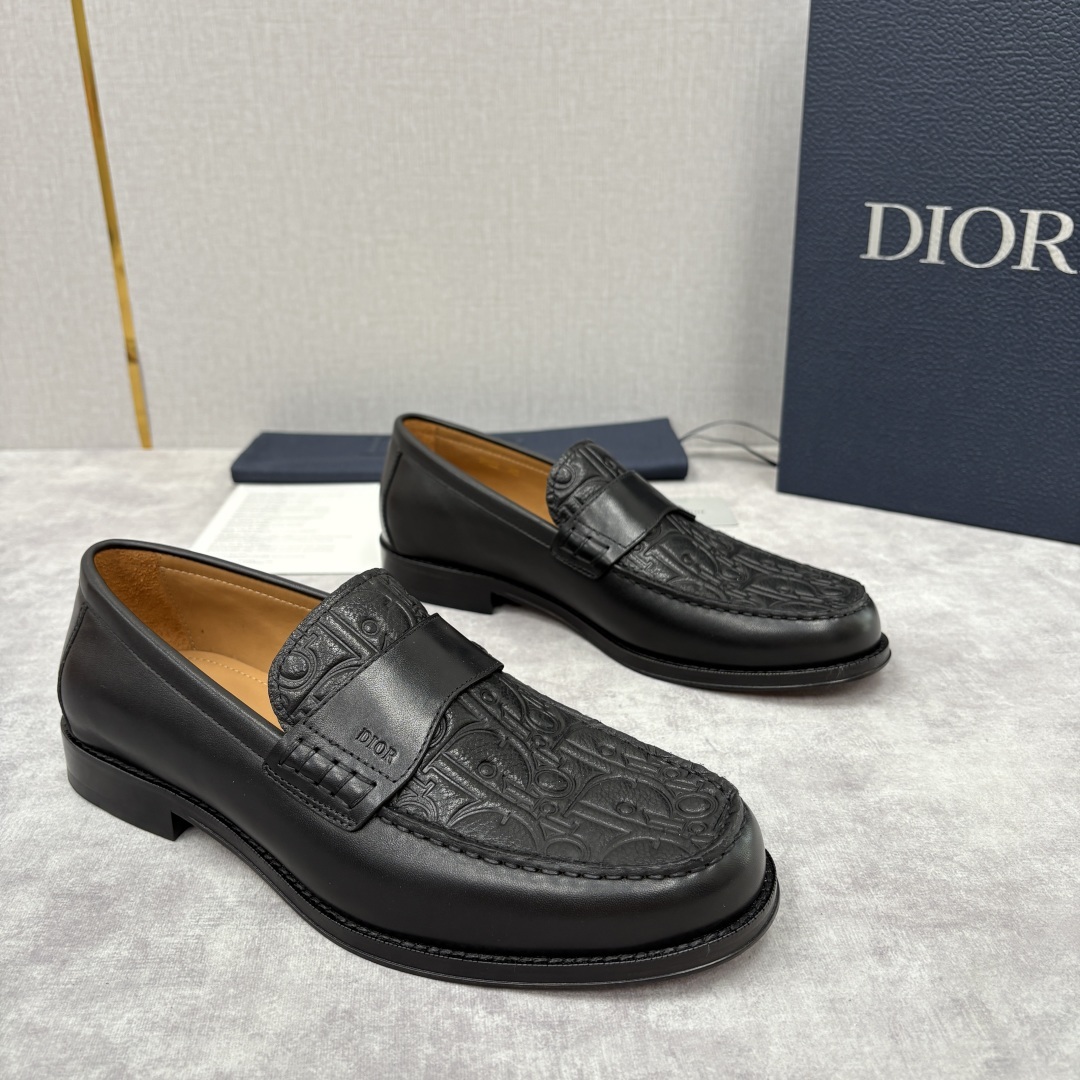 💋💍CD家新品 DIO* Granville 乐福鞋 一脚蹬皮鞋 官方 9,300 这款Dio* Gra