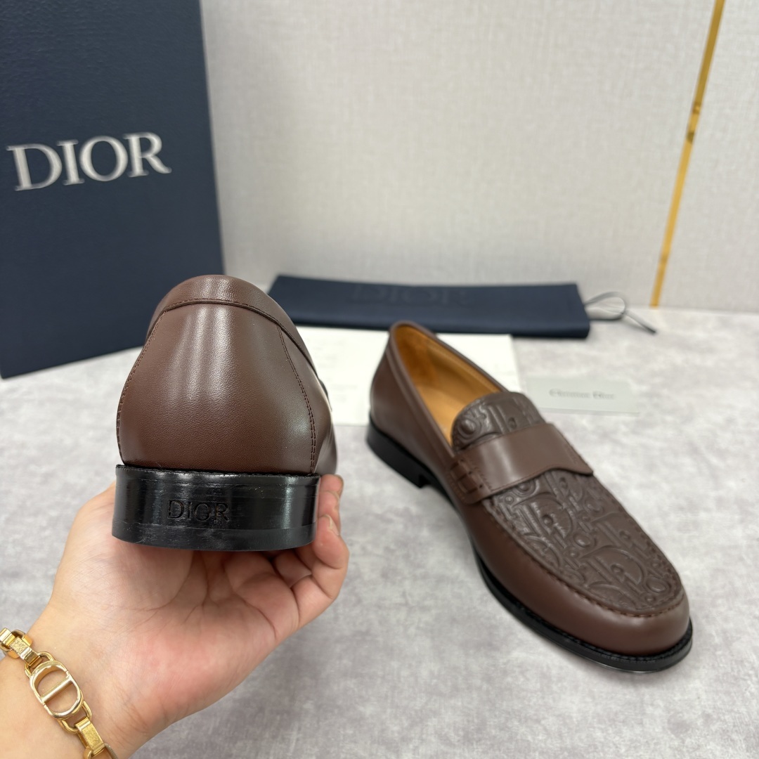 💋💍CD家新品 DIO* Granville 乐福鞋 一脚蹬皮鞋 官方 9,300 这款Dio* Gra