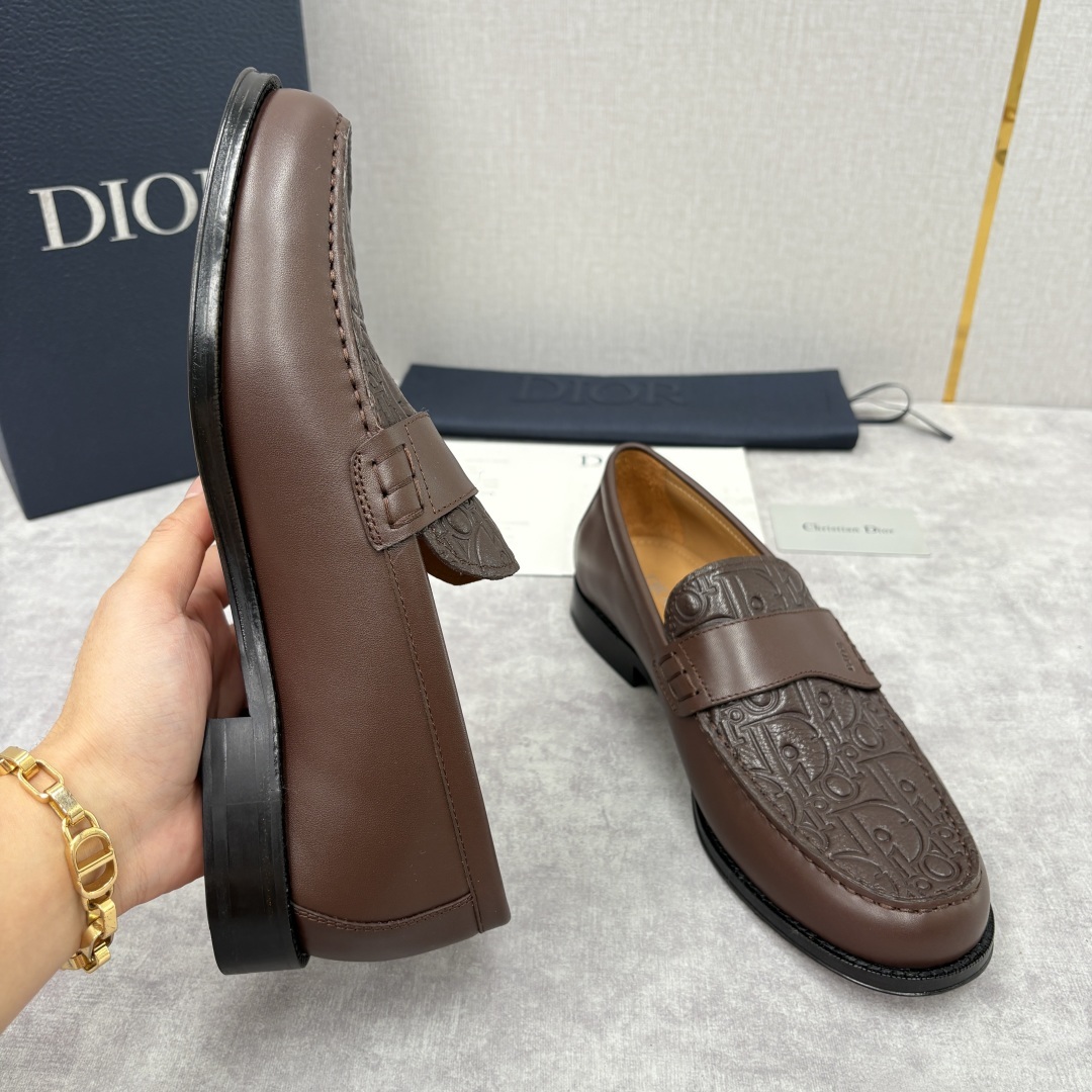 💋💍CD家新品 DIO* Granville 乐福鞋 一脚蹬皮鞋 官方 9,300 这款Dio* Gra