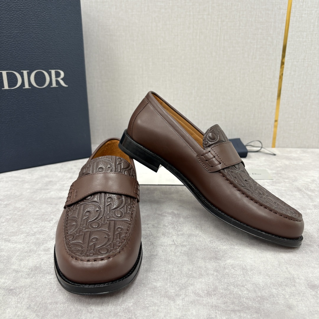 💋💍CD家新品 DIO* Granville 乐福鞋 一脚蹬皮鞋 官方 9,300 这款Dio* Gra