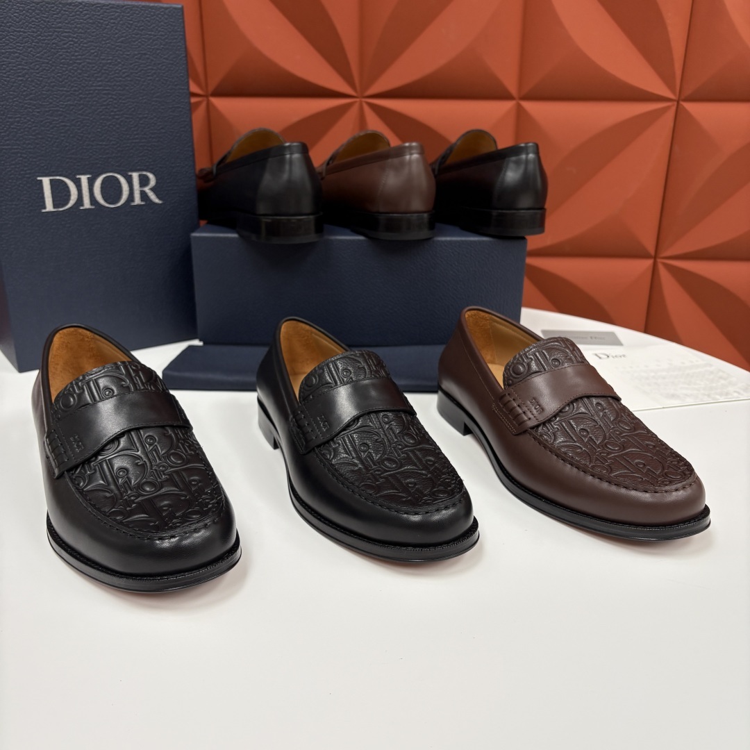 💋💍CD家新品 DIO* Granville 乐福鞋 一脚蹬皮鞋 官方 9,300 这款Dio* Gra