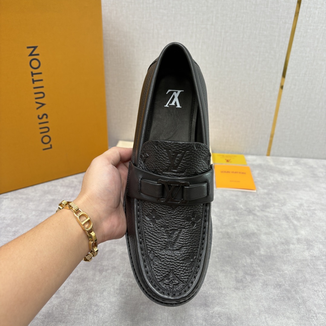 💋💍L家新品 LOUI* 乐福鞋皮鞋 官方 9,350 本款Major乐福鞋皮鞋 多样的材质与配色,是其