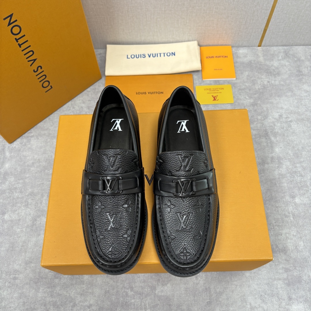 💋💍L家新品 LOUI* 乐福鞋皮鞋 官方 9,350 本款Major乐福鞋皮鞋 多样的材质与配色,是其