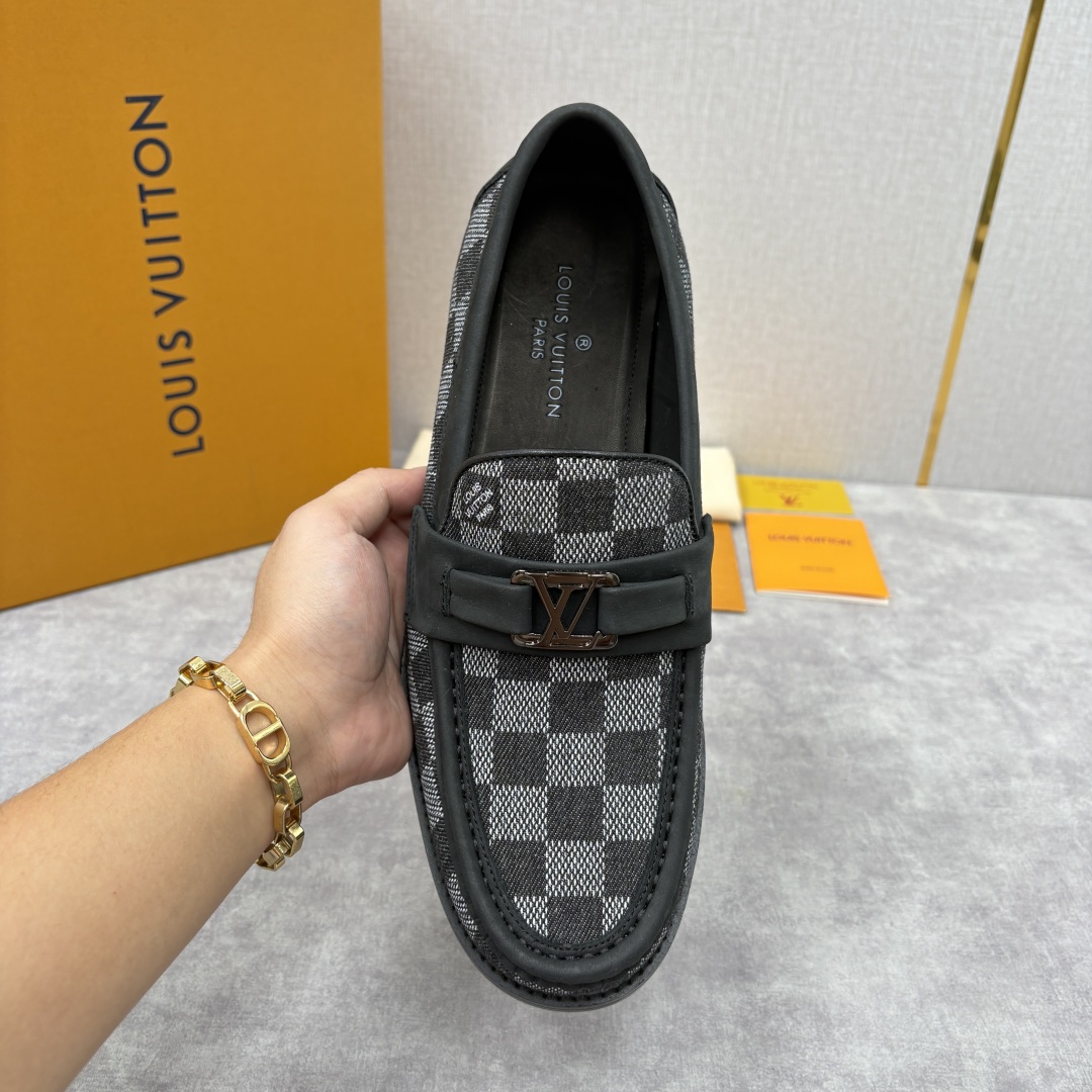 💋💍L家新品 LOUI* 乐福鞋皮鞋 官方 9,350 本款Major乐福鞋皮鞋 多样的材质与配色，是其