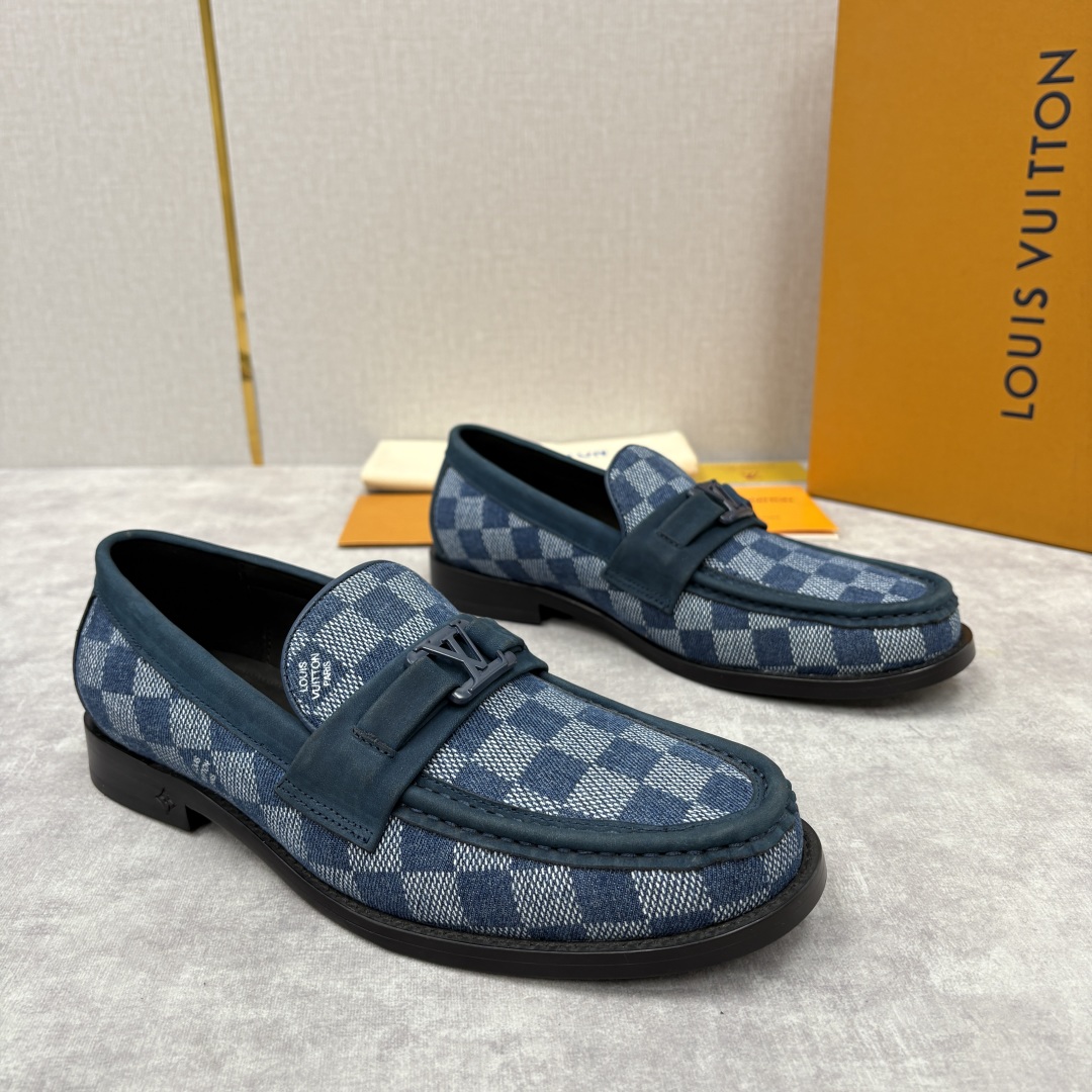 💋💍L家新品 LOUI* 乐福鞋皮鞋 官方 9,350 本款Major乐福鞋皮鞋 多样的材质与配色，是其