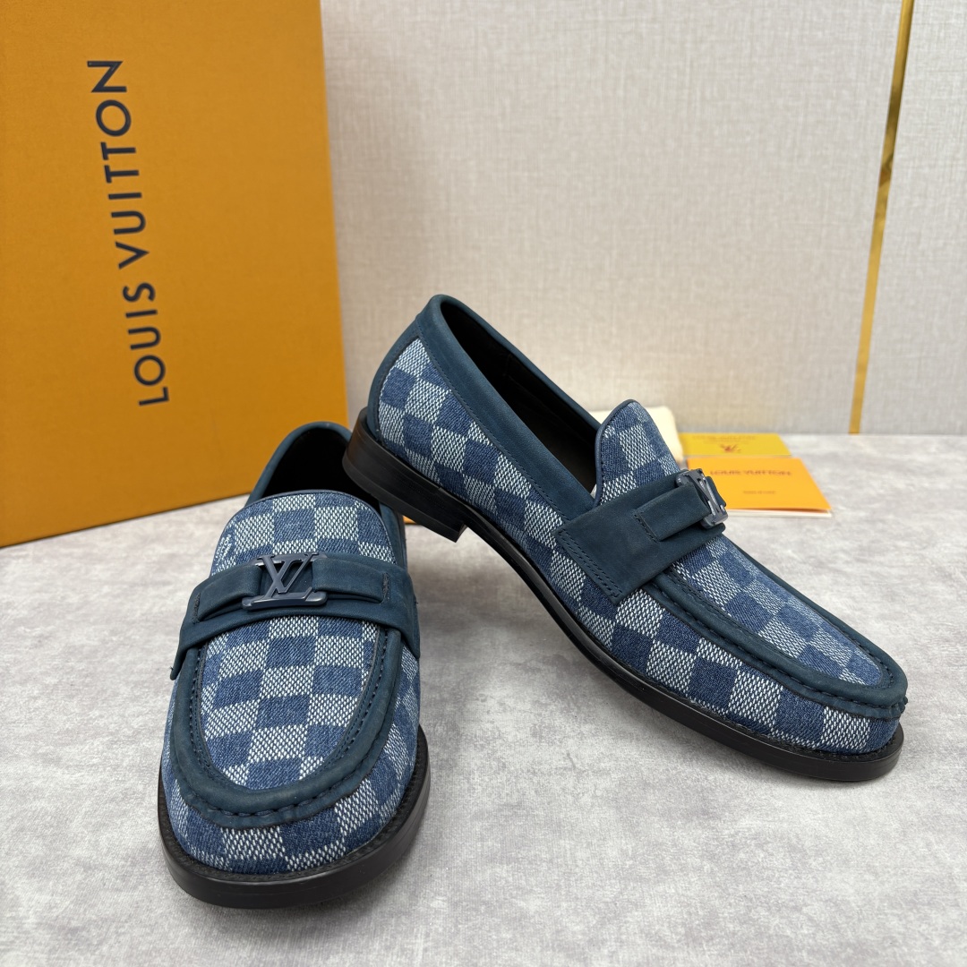 💋💍L家新品 LOUI* 乐福鞋皮鞋 官方 9,350 本款Major乐福鞋皮鞋 多样的材质与配色，是其