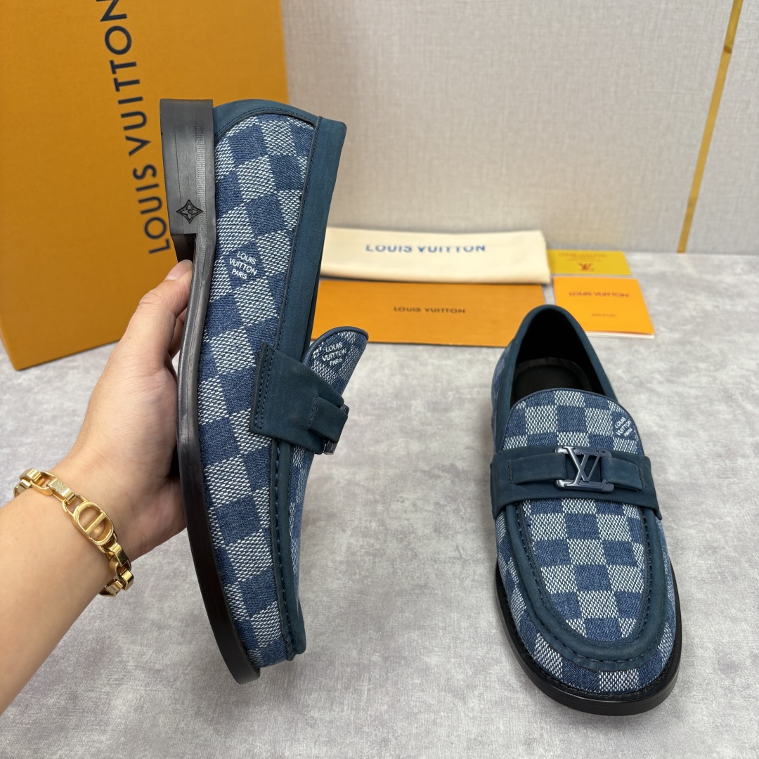 💋💍L家新品 LOUI* 乐福鞋皮鞋 官方 9,350 本款Major乐福鞋皮鞋 多样的材质与配色，是其